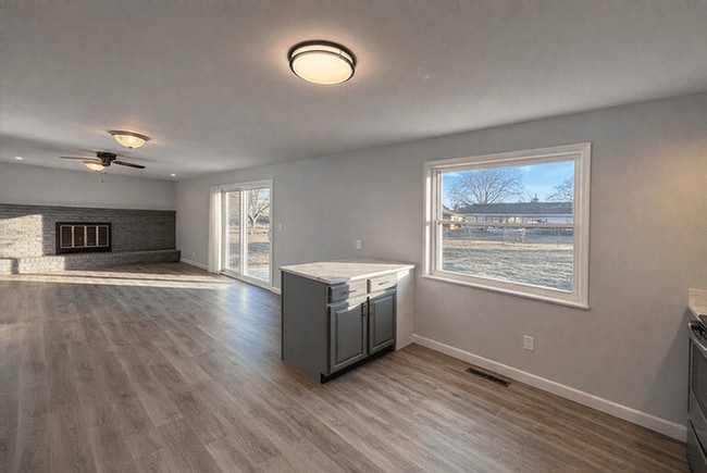 Building Photo - 408 Herr St