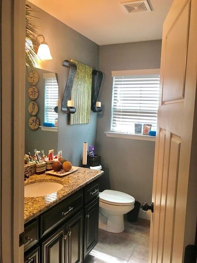 Building Photo - Spacious 3BR/2BA Home in Miller Farms with...