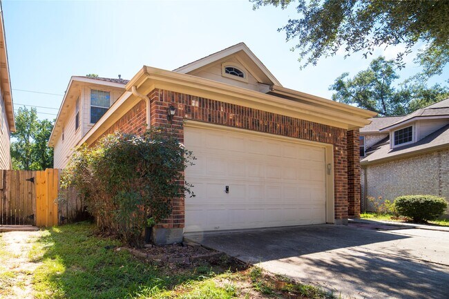 Building Photo - 10035 Magnolia Way