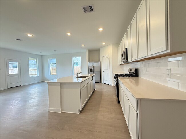 Building Photo - 16539 Mesquite Fld Dr