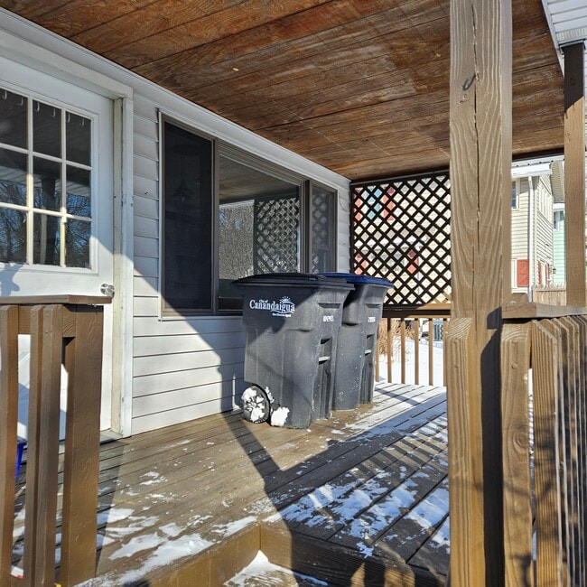 Building Photo - 35 Buffalo St