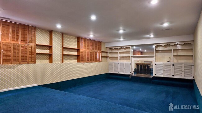 Building Photo - 221 Wyckoff Ave