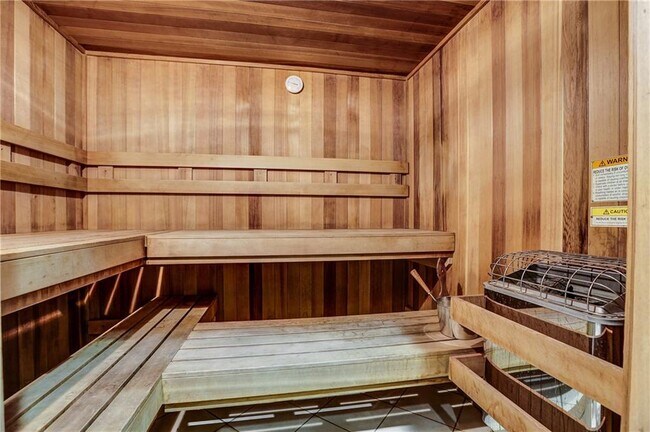 Building Photo - 3040 Peachtree Rd