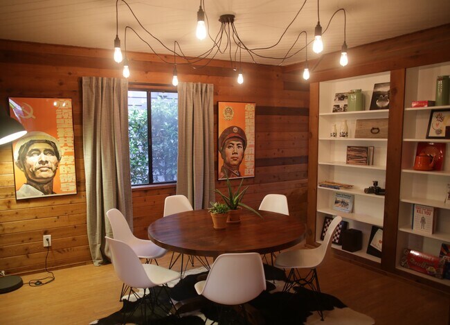 Building Photo - 521 Rialto Ave