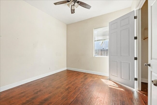 Building Photo - 5733 Spenlow Way