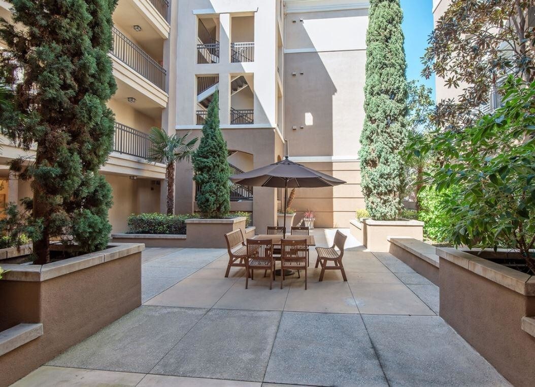 Building Photo - 13075 Pacific Promenade