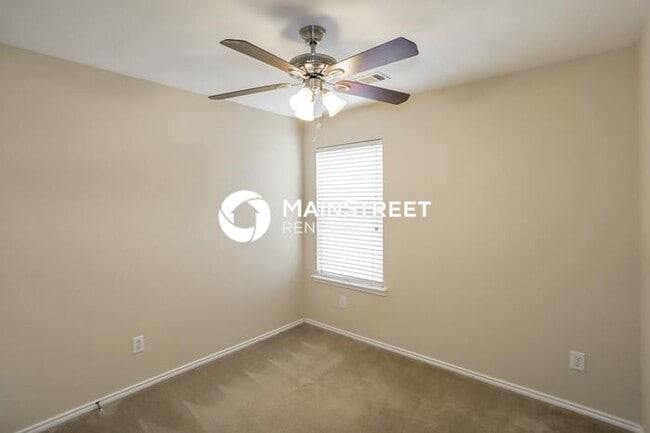 Building Photo - 4 Bedroom Pet-Friendly Home in Sanger, TX with Main Street Renewal