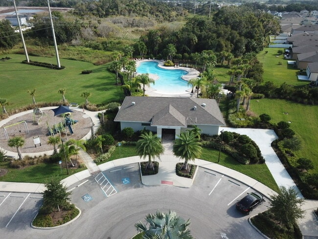 Building Photo - 4604 Birdsong Dr