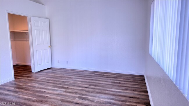 Building Photo - 5066 S Rainbow Blvd