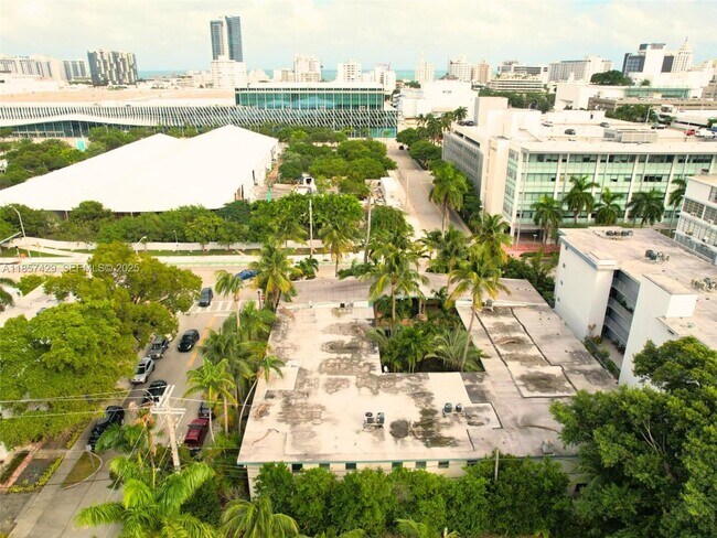 Building Photo - 1770 Meridian Ave