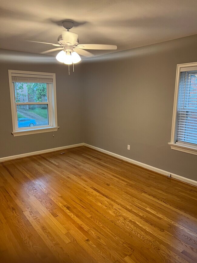 Building Photo - 7449 Delmar Blvd