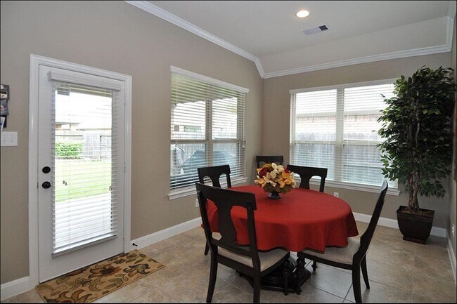 Building Photo - 14534 Castle Cove Ln