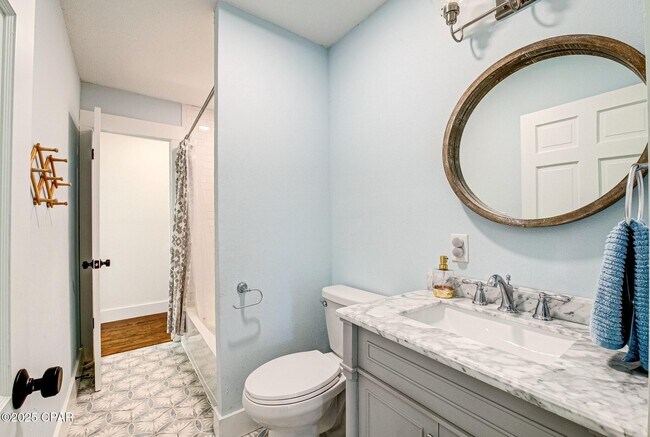 Building Photo - 307 N Palo Alto Ave