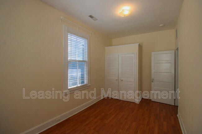 Building Photo - 3 Woolfe St