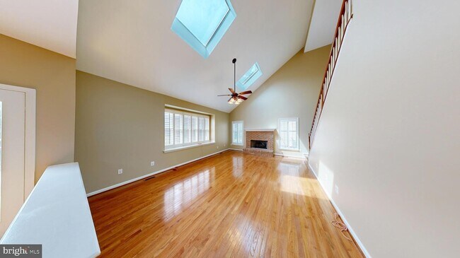 Building Photo - 43799 Abbott Pl