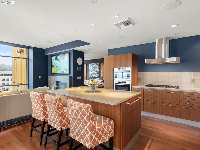 Building Photo - 311 NW 12th Ave