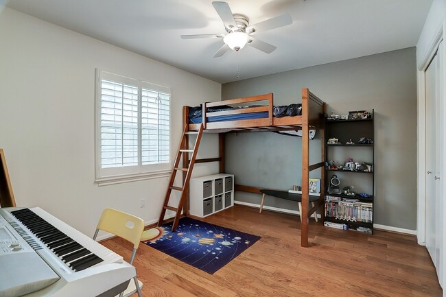 Building Photo - 12523 Briar Forest Dr