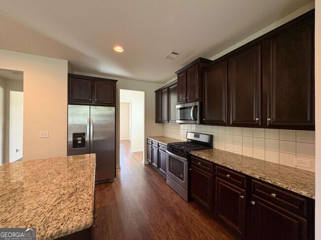 Building Photo - 364 Madison Grace Ave