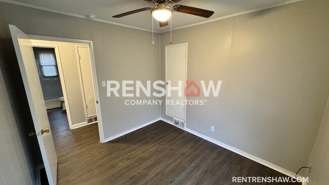 Building Photo - 1379 Rolling Hills Dr