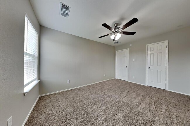 Building Photo - 3207 Trail Hollow Dr