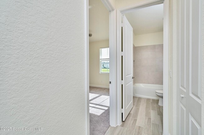 Building Photo - 5940 Manzanita Way