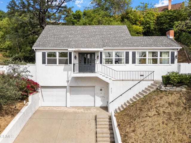 Building Photo - 3121 Lake Hollywood Dr