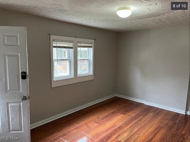 Building Photo - 851 Forrest Dr