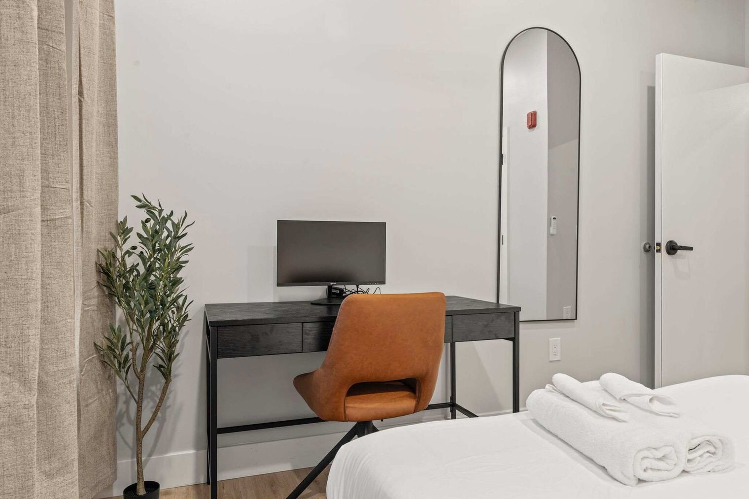 Building Photo - 117 N 15th St