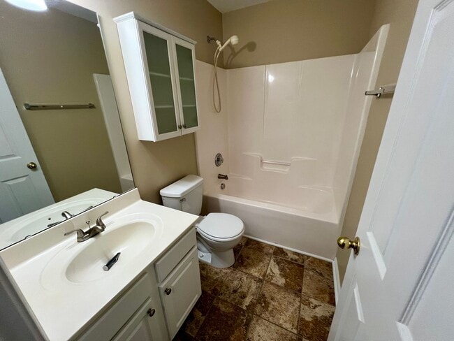 Building Photo - 413 Ruby Walk Dr