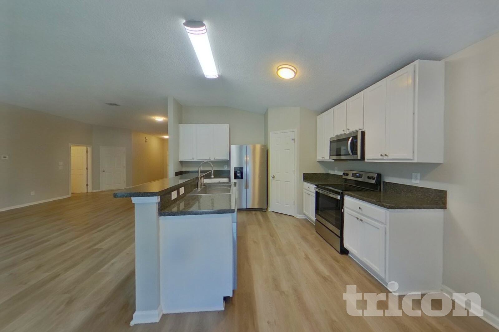 Building Photo - 15180 Bareback Dr