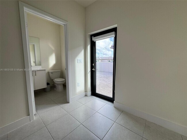 Building Photo - 8364 NW 43rd St