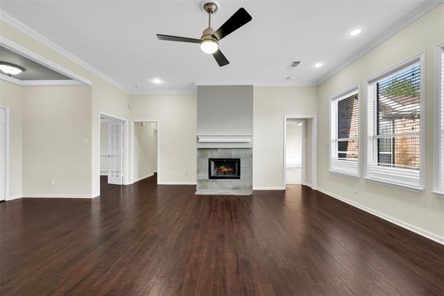 Building Photo - 3115 Creekside Dr