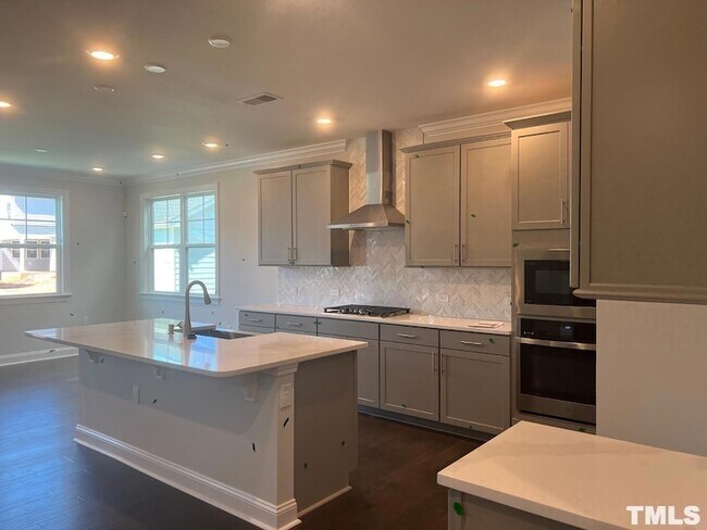 Building Photo - 365 Natsam Wds Wy