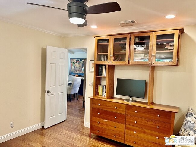 Building Photo - 73450 Country Club Dr