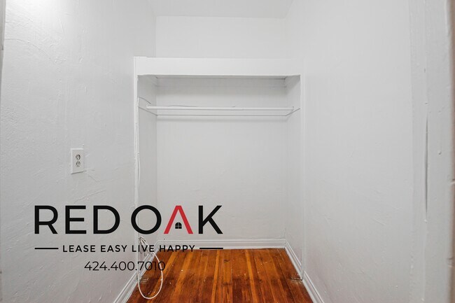 Building Photo - 706 N St Andrews Pl