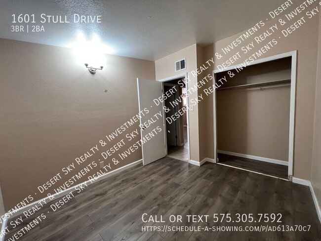 Building Photo - 1601 Stull Dr