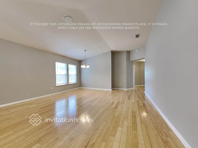 Building Photo - 650 MacKenzie Cir