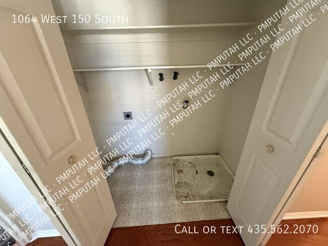 Building Photo - 1064 W 150 S