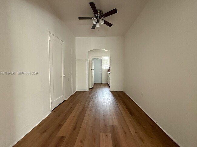 Building Photo - 6830 Harding Ave