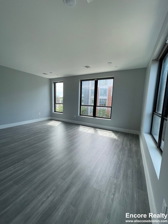 Building Photo - 365 Western Ave