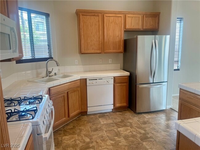 Building Photo - 7412 Bedford Pine Ct