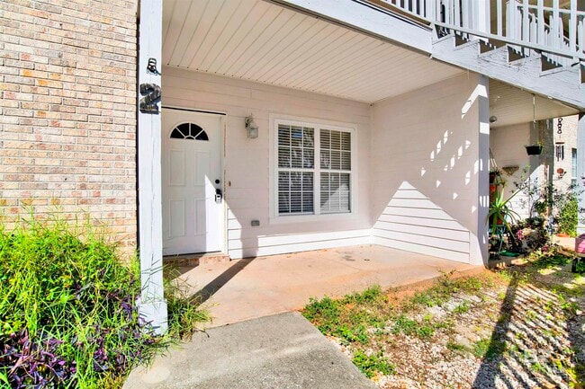 Building Photo - 2147 Henrietta Fulford Pl