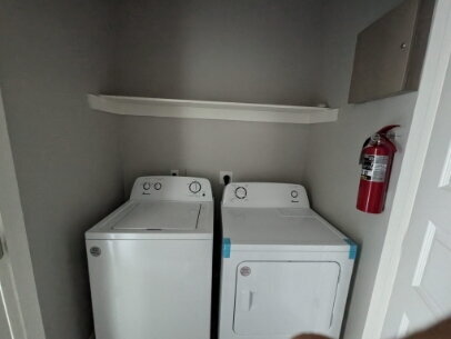 Building Photo - Beautiful and big 3 bedroom 2 full baths in gated community in Weslaco