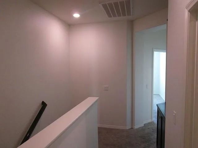 Building Photo - Beautiful Valencia Townhome in Desirable West Creek Community
