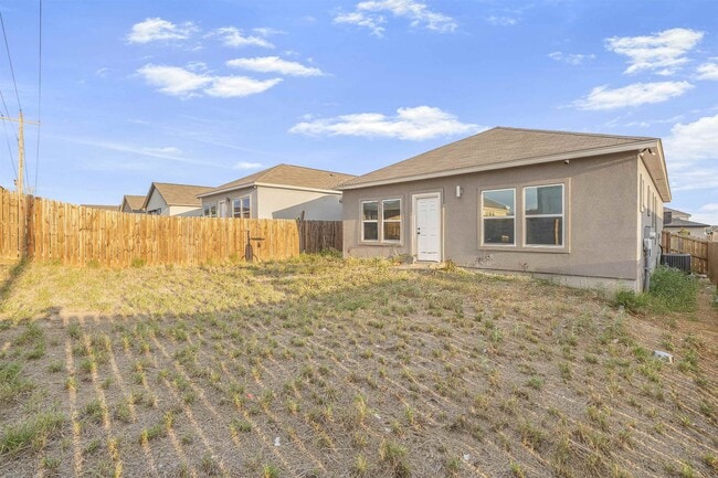 Building Photo - 1616 Tesis Drive