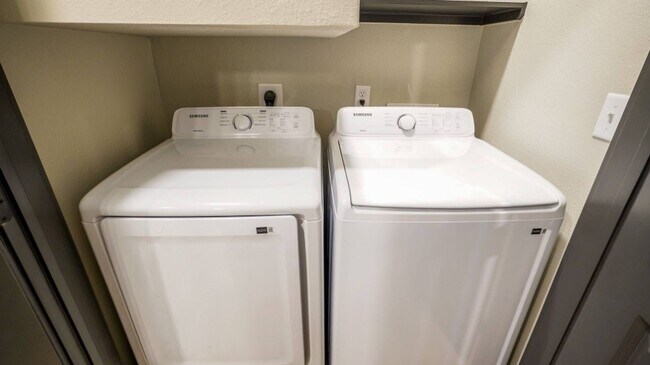 Building Photo - 2953-Fm2920 Farm to Market 2920