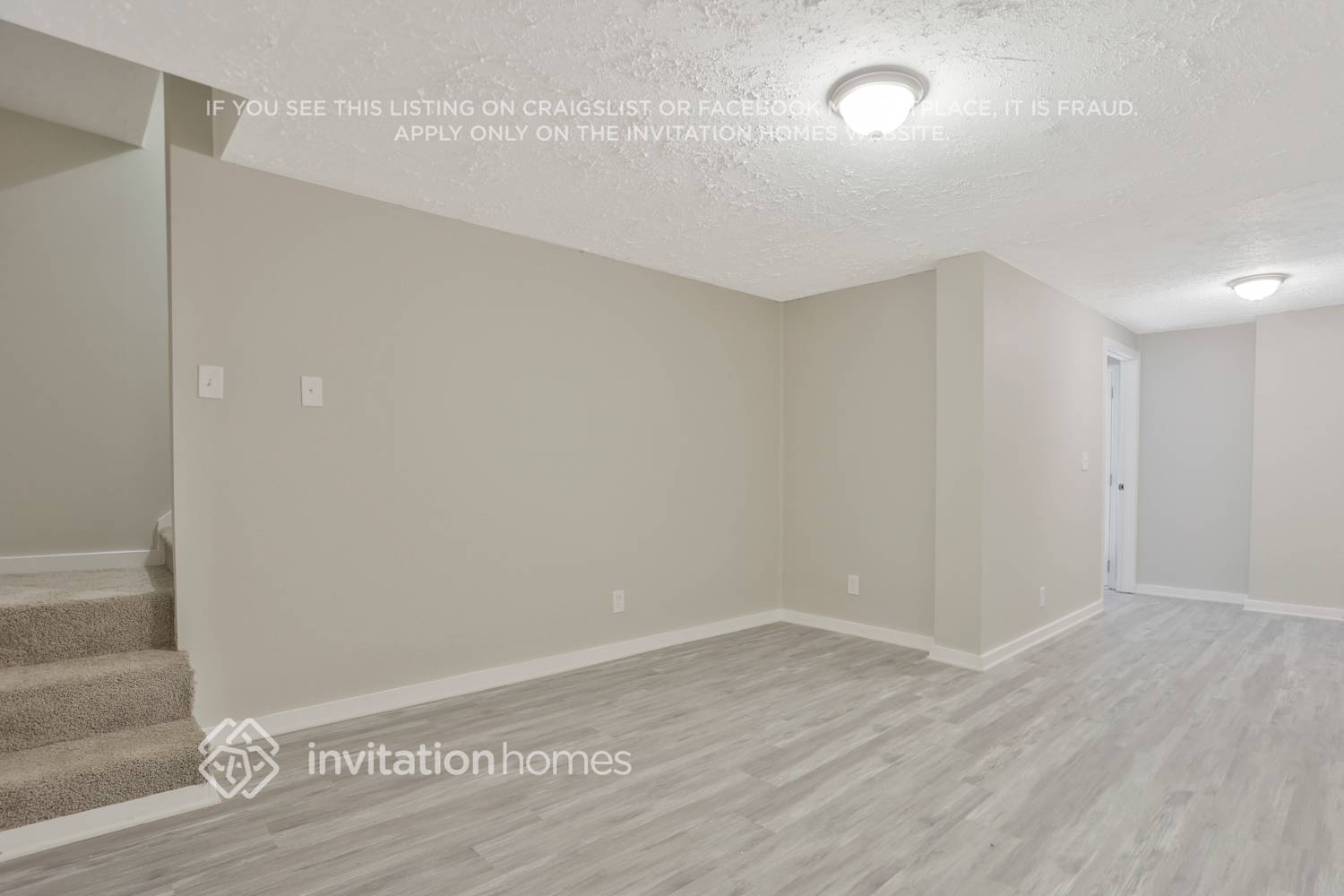 Building Photo - 306 Lake Swan Ct