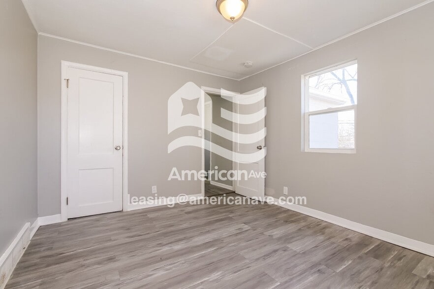 Building Photo - 4523 Curtis Ave