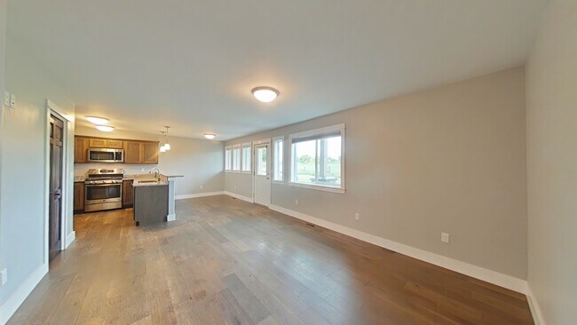 Building Photo - Stunning 3-bedroom, 2.5-bathroom condo with attached 2 stall garage!