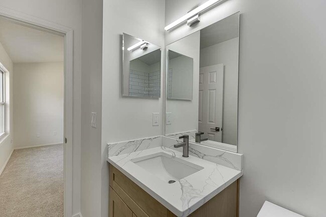 Building Photo - 1225 Shelton Way